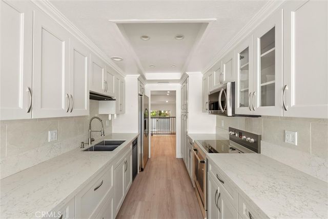 17109 Palisades, Pacific Palisades, CA 90272
