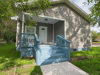 922 Headland Ave, Dothan, AL 36301