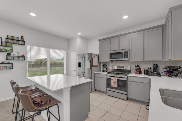 218 Oldbridge DR, Hutto, TX 78634