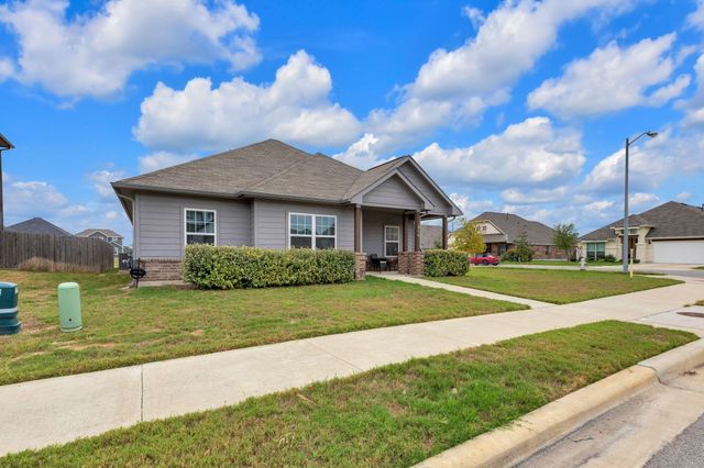 218 Oldbridge DR, Hutto, TX 78634