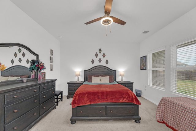 218 Oldbridge DR, Hutto, TX 78634