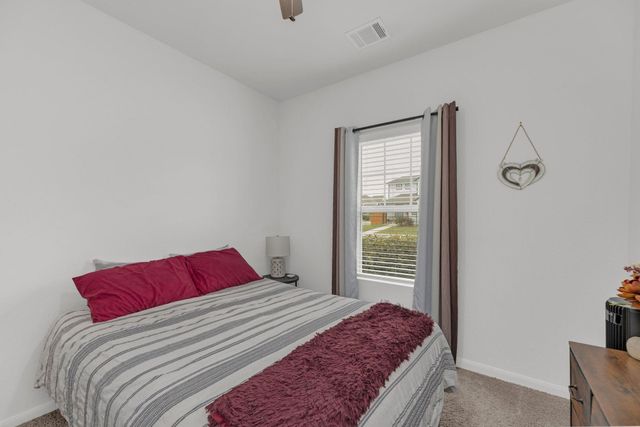 218 Oldbridge DR, Hutto, TX 78634