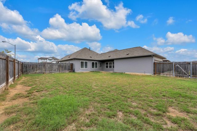 218 Oldbridge DR, Hutto, TX 78634