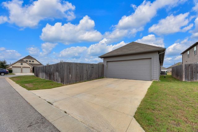 218 Oldbridge DR, Hutto, TX 78634
