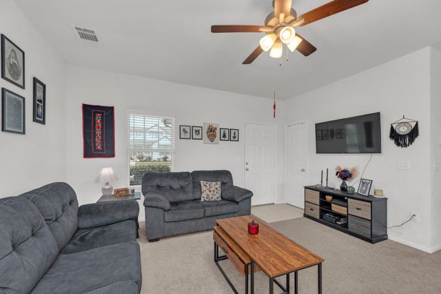 218 Oldbridge DR, Hutto, TX 78634