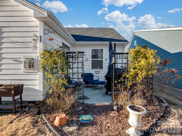 10038 Sweetbriar Rose Court, Huntersville, NC 28078