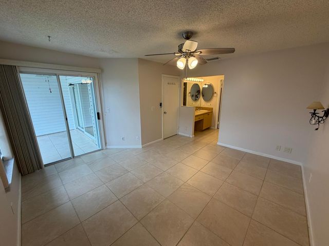 3841 Island Club Circle E, Lake Worth, FL 33462