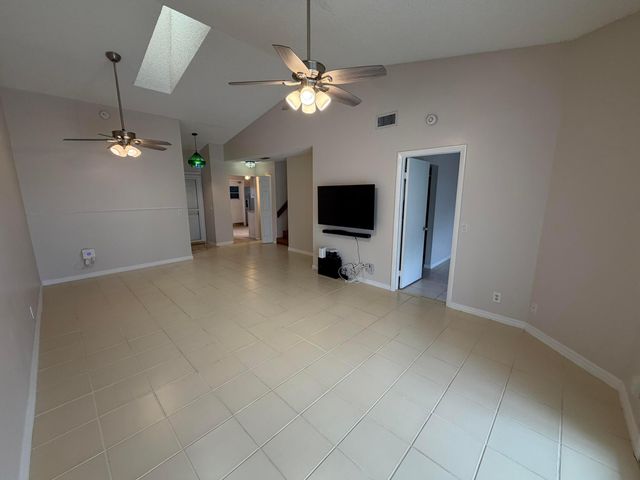 3841 Island Club Circle E, Lake Worth, FL 33462