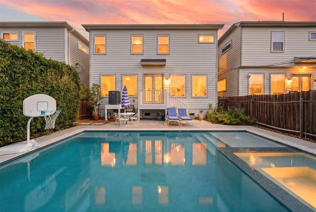 327 Yale Oaks Lane, Houston, TX 77091