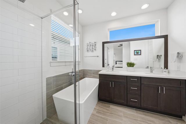 327 Yale Oaks Lane, Houston, TX 77091