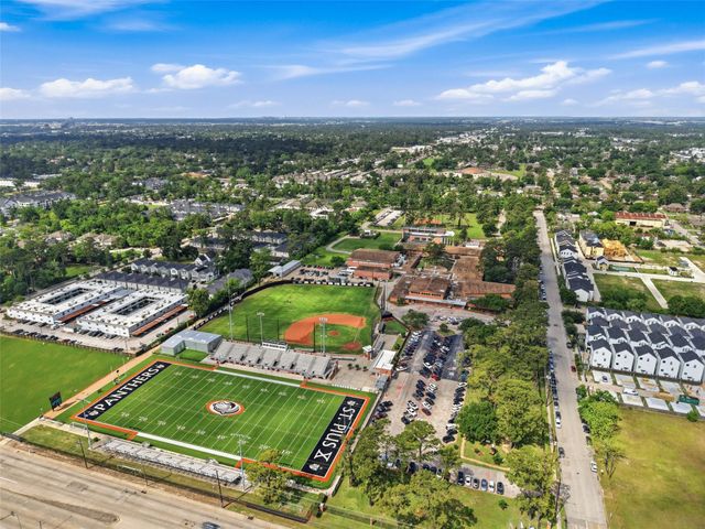 327 Yale Oaks Lane, Houston, TX 77091