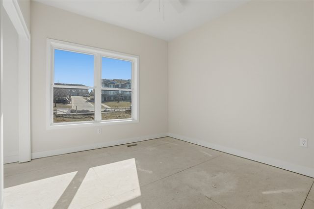 892 Silver Ln, Iowa City, IA 52245