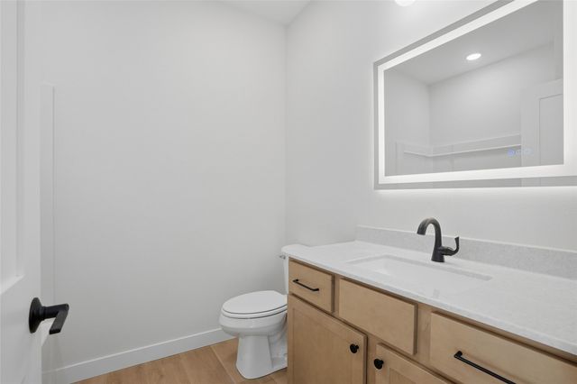 892 Silver Ln, Iowa City, IA 52245