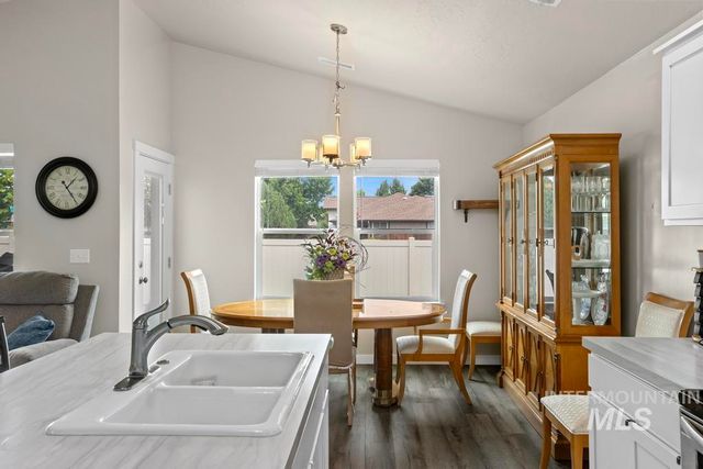 3118 W Janelle St, Meridian, ID 83646
