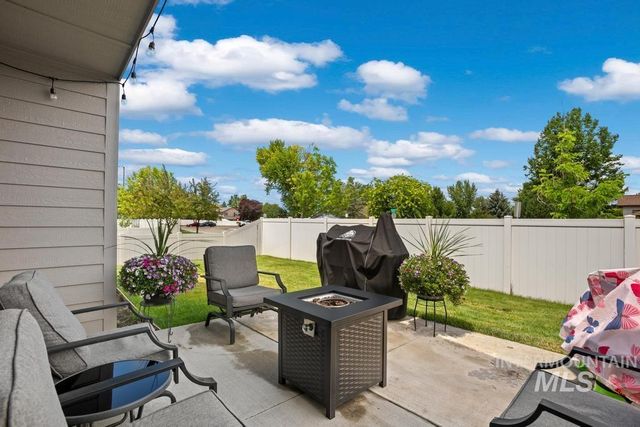 3118 W Janelle St, Meridian, ID 83646
