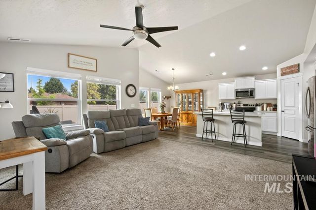 3118 W Janelle St, Meridian, ID 83646