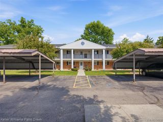 42630 Plymouth Hollow Drive 17, Plymouth, MI 48170