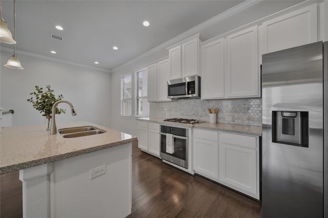 9603 Cambridge Manor Lane, Houston, TX 77045