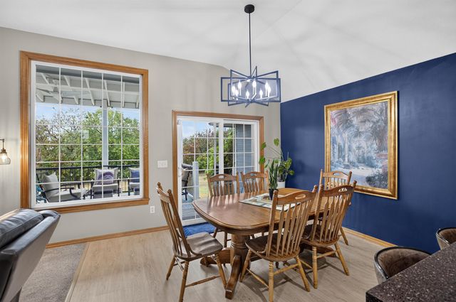 6703 E Summerside Pl, Bel Aire, KS 67226