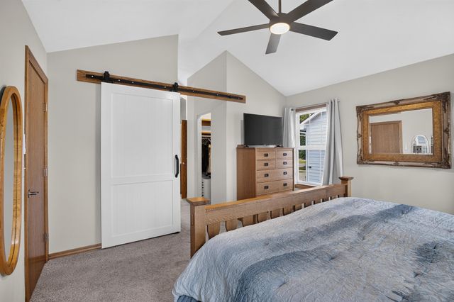 6703 E Summerside Pl, Bel Aire, KS 67226