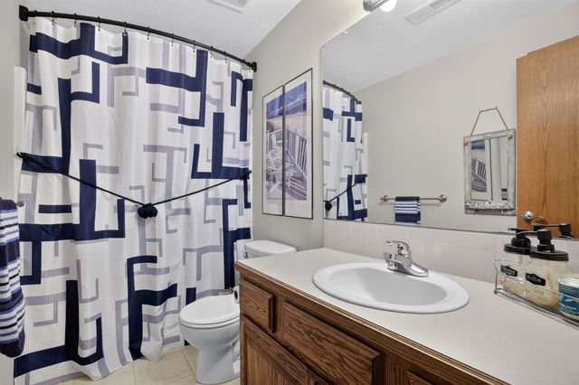 6703 E Summerside Pl, Bel Aire, KS 67226
