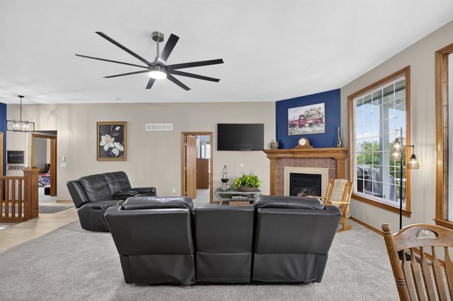 6703 E Summerside Pl, Bel Aire, KS 67226