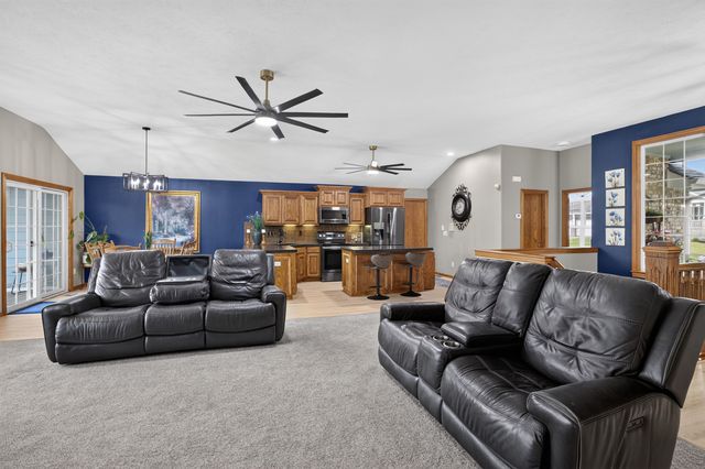 6703 E Summerside Pl, Bel Aire, KS 67226
