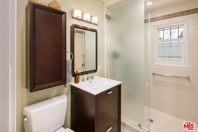 1121 Grant Avenue, Venice, CA 90291