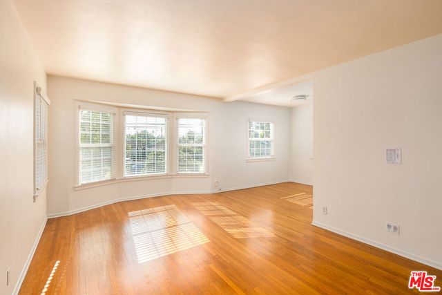 1121 Grant Avenue, Venice, CA 90291