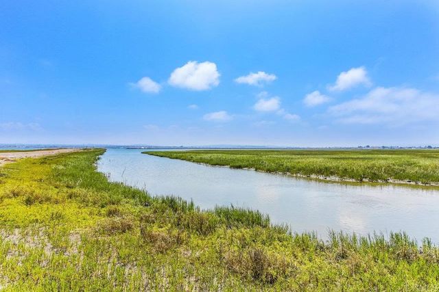 525 Sandpiper Way, Imperial Beach, CA 91932