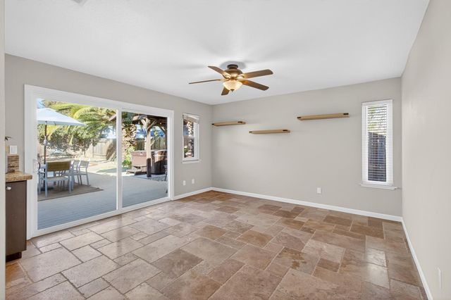 609 Grider Dr, Roseville, CA 95678