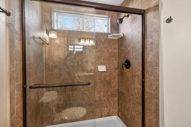 609 Grider Dr, Roseville, CA 95678