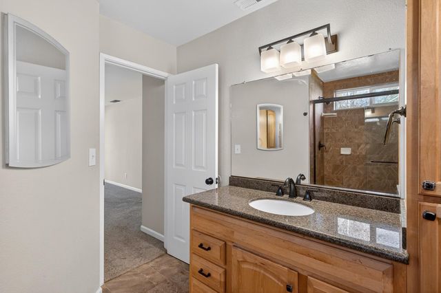 609 Grider Dr, Roseville, CA 95678