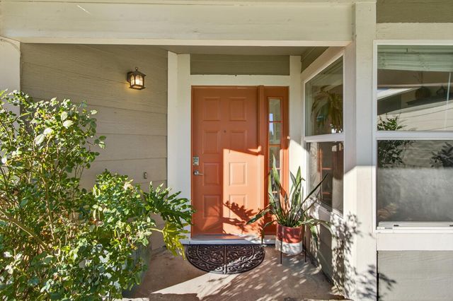 609 Grider Dr, Roseville, CA 95678