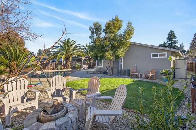 609 Grider Dr, Roseville, CA 95678