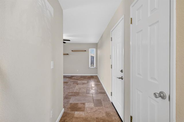 609 Grider Dr, Roseville, CA 95678