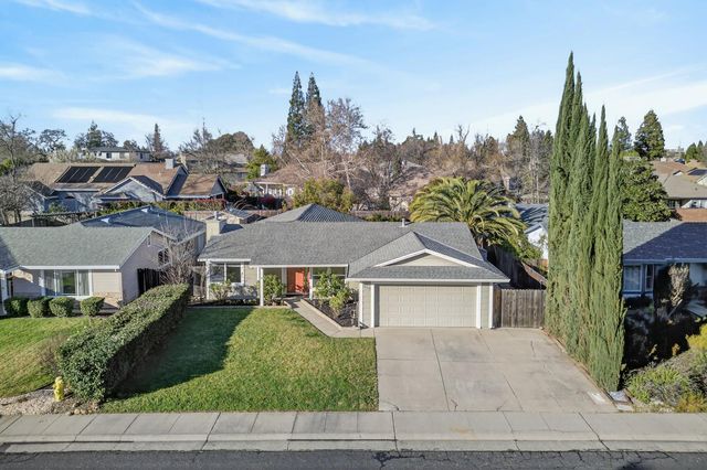 609 Grider Dr, Roseville, CA 95678