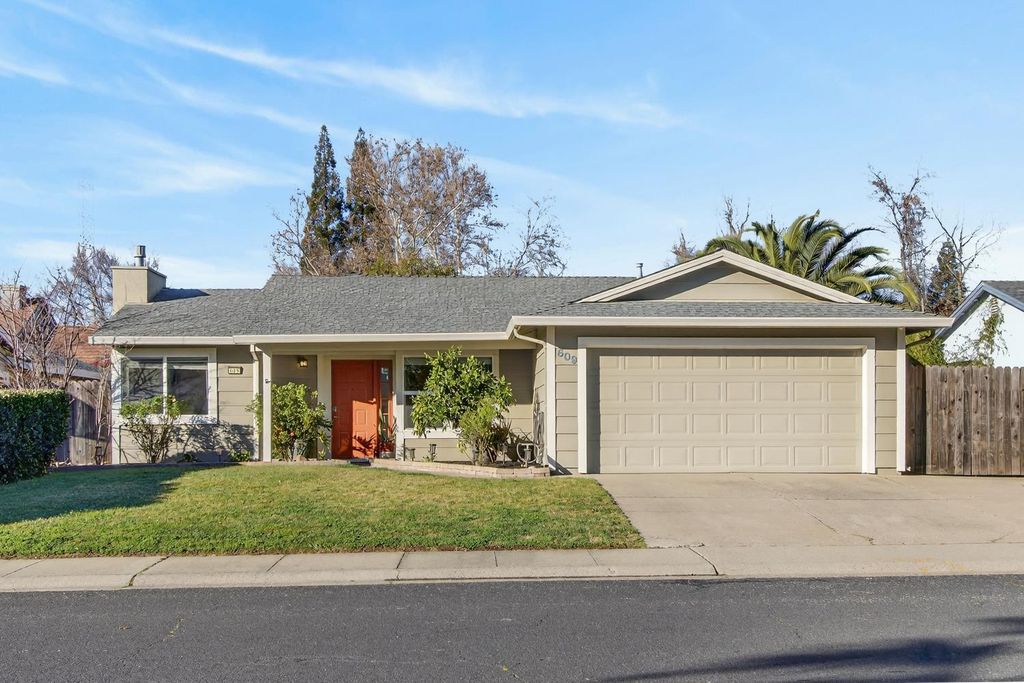 609 Grider Dr, Roseville, CA 95678