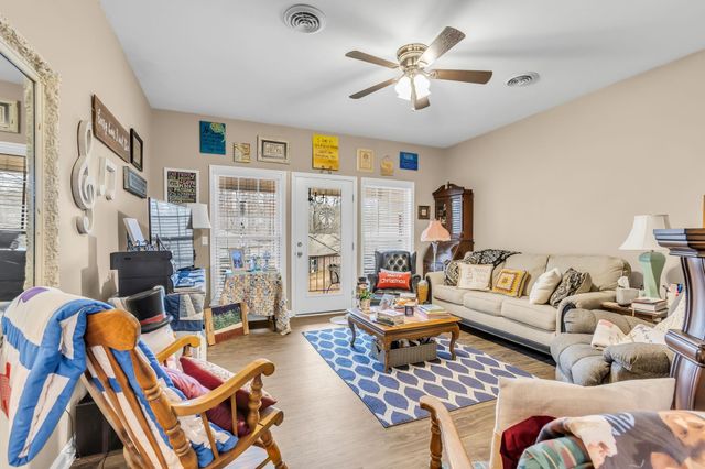 114 Eastdale Ln, Dickson, TN 37055