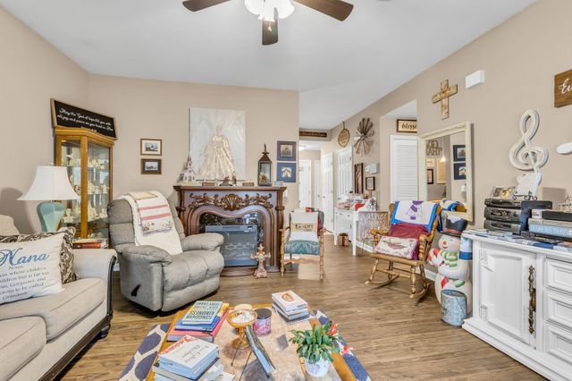 114 Eastdale Ln, Dickson, TN 37055