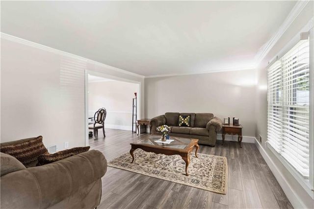 1539 Ridgeland Court SW, Lilburn, GA 30047