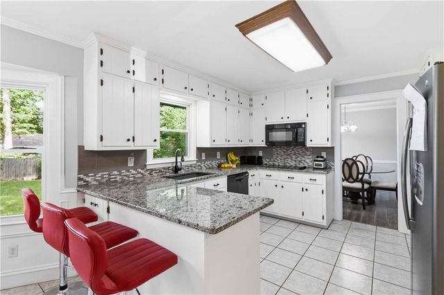 1539 Ridgeland Court SW, Lilburn, GA 30047