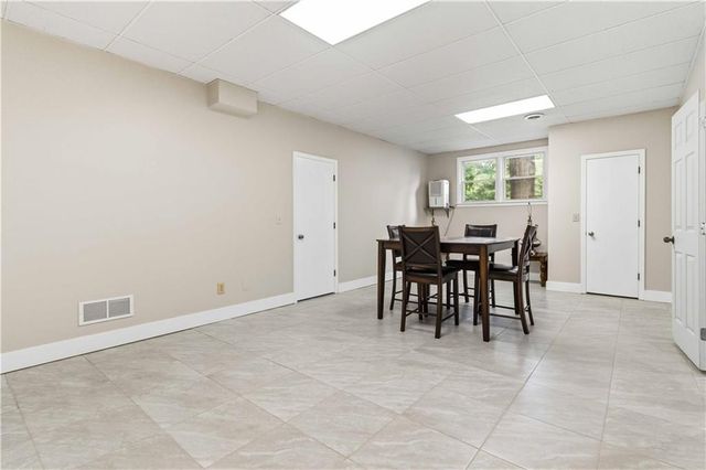 1539 Ridgeland Court SW, Lilburn, GA 30047