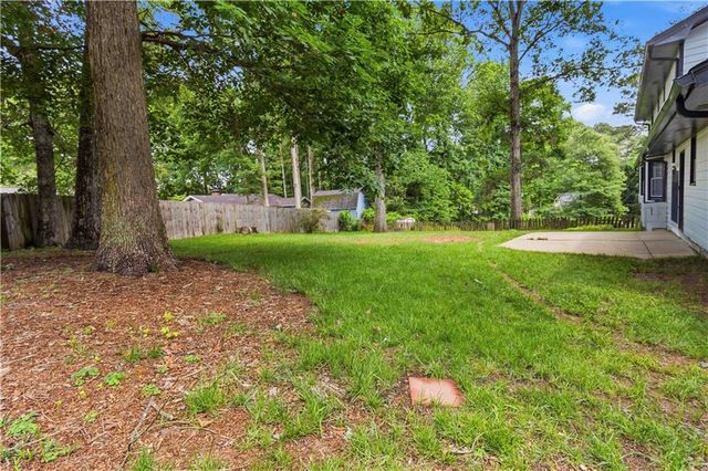 1539 Ridgeland Court SW, Lilburn, GA 30047