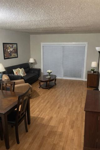 7732 Camino Real f-104, Miami, FL 33143