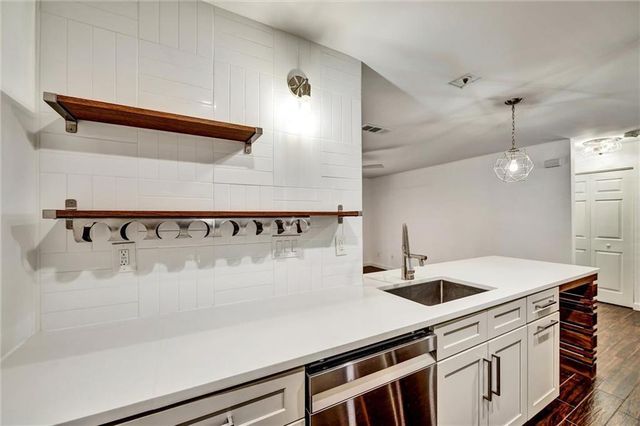 501 Granville Court, Atlanta, GA 30328