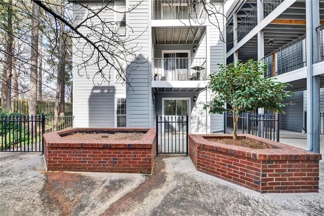 501 Granville Court, Atlanta, GA 30328