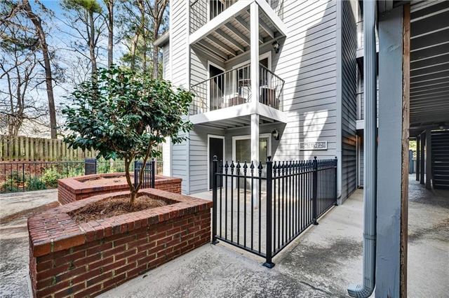 501 Granville Court, Atlanta, GA 30328