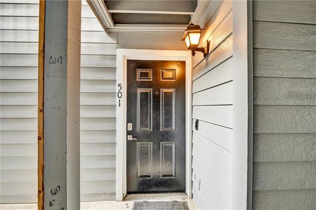 501 Granville Court, Atlanta, GA 30328