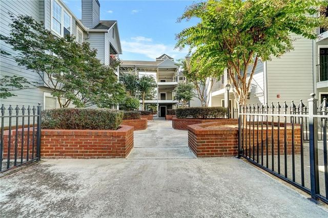 501 Granville Court, Atlanta, GA 30328